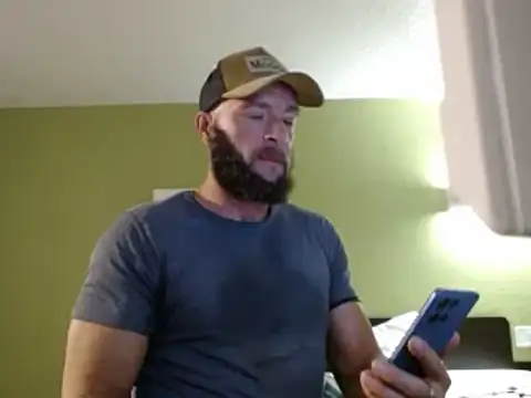 Snapshot of Numba1dad_ chatting on July 14, 5:56 am Numba1dad online show from July 14, 5:56 am