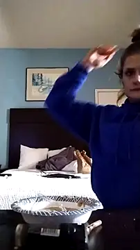 Snapshot of ASH_Blondie_Slut chatting on February 3, 3:04 am ASH Blondie Slut online show from February 3, 3:04 am