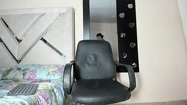 antonio aguilarx online show from May 31, 11:28 am