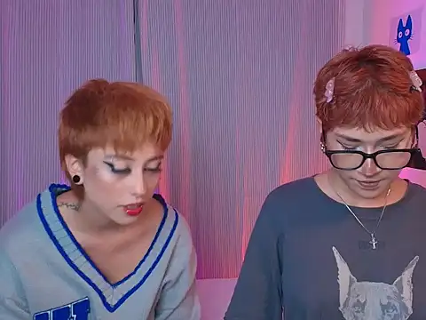 Snapshot of Lesbian_Sexxx chatting on February 10, 8:18 am Lesbian Sexxx online show from February 10, 8:18 am