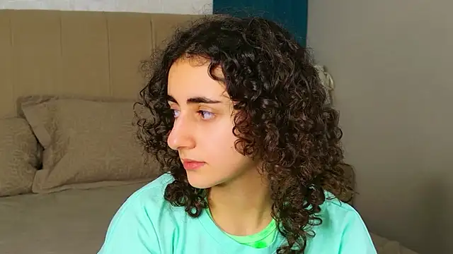 Snapshot of Susan_Fors chatting on February 13, 7:15 am Susan Fors online show from February 13, 7:15 am