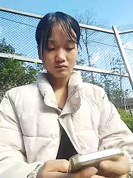 Hina2xx online show from February 5, 1:54 am