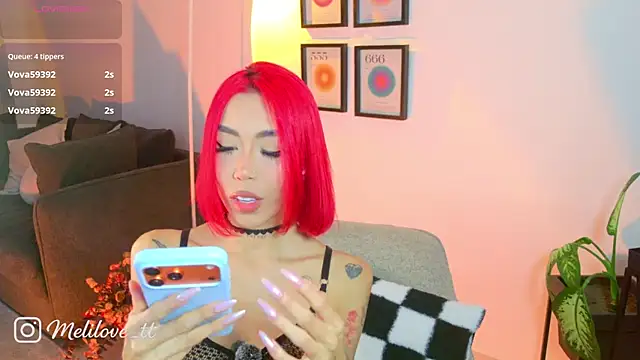 MelyTaylor  online show from April 7, 9:04 pm