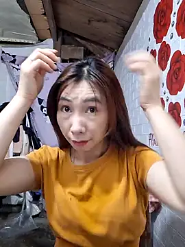 Snapshot of Adela-222 chatting on April 16, 5:41 am Adela-222 online show from April 16, 5:41 am