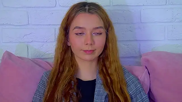 VanessaVienne online show from February 7, 4:22 pm