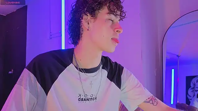 nova salvatore online show from April 15, 2:40 am