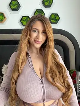 LucyBridgette online show from June 6, 10:53 am