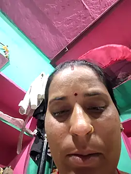 Snapshot of Reena_lodha chatting on April 24, 4:09 pm Reena lodha online show from April 24, 4:09 pm