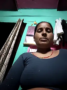 Snapshot of Reena_lodha chatting on April 27, 11:14 pm Reena lodha online show from April 27, 11:14 pm