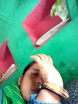 Snapshot of Reena_lodha chatting on May 7, 7:58 am Reena lodha online show from May 7, 7:58 am
