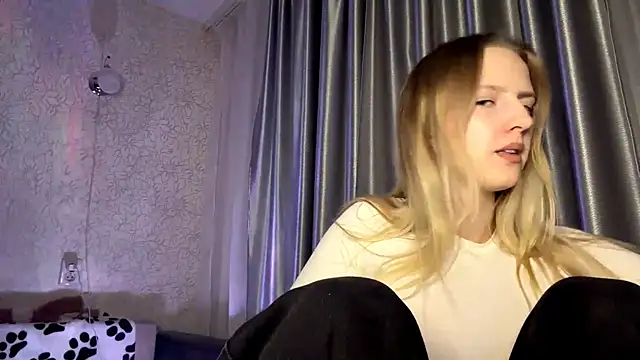 Snapshot of JeannettaIltzsch chatting on February 18, 9:33 pm JeannettaIltzsch online show from February 18, 9:33 pm