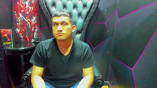 Lucca Moretti online show from January 8, 3:36 pm