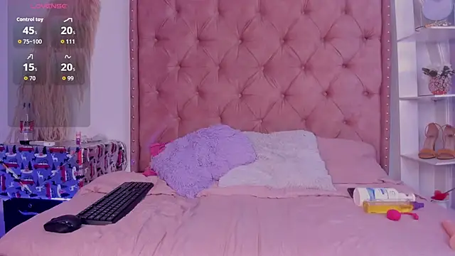 xNahomi 21 online show from January 14, 1:39 pm