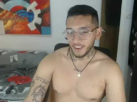 Snapshot of EvanVelvet chatting on January 13, 11:21 pm EvanVelvet online show from January 13, 11:21 pm