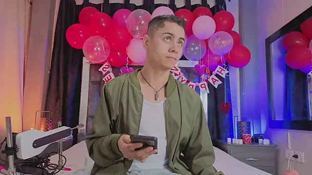 LeoMonnroe online show from February 16, 4:36 pm