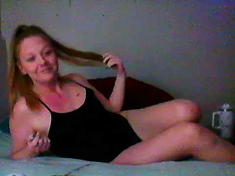 tinytiff33 online show from January 14, 2:17 am