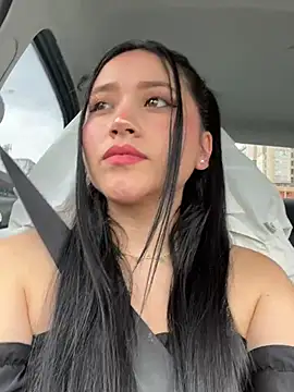 Veronica Wins  online show from January 15, 6:33 pm