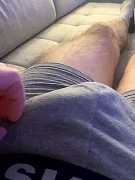 Snapshot of tbeck16c chatting on January 13, 5:29 pm tbeck16c online show from January 13, 5:29 pm