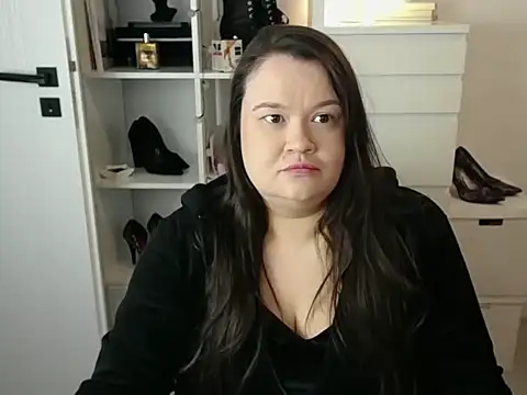 HollyDanceSoul online show from April 3, 4:21 am