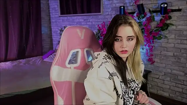 RubyMyst online show from January 10, 8:21 pm