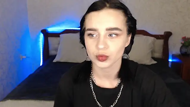 ShyyMariaa online show from January 15, 12:04 am