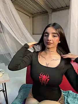 Snapshot of Abriil_cutee chatting on May 12, 1:14 am Abriil cutee online show from May 12, 1:14 am