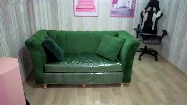 zedin02 a online show from April 15, 9:16 am