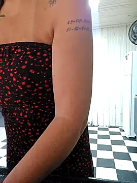 bellafortune69 online show from February 14, 4:04 pm