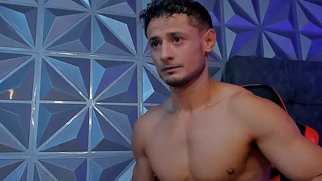 Snapshot of Adonys_Lewis_ chatting on July 11, 9:23 am Adonys Lewis online show from July 11, 9:23 am