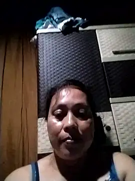 Snapshot of asian_pinay23 chatting on January 10, 11:01 am asian pinay23 online show from January 10, 11:01 am