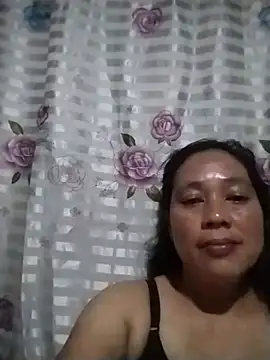 Snapshot of asian_pinay23 chatting on January 11, 11:21 pm asian pinay23 online show from January 11, 11:21 pm