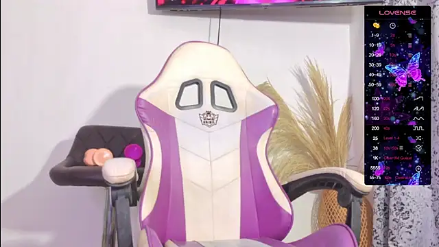 Angelasantini0 online show from June 26, 1:32 am