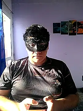 Snapshot of gitano19cm chatting on March 24, 8:47 pm gitano19cm online show from March 24, 8:47 pm