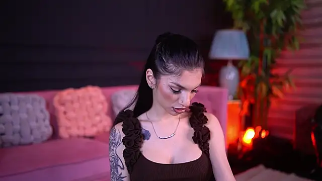 NyssaSky online show from February 5, 6:12 pm