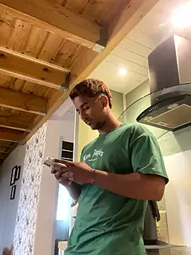 Axel black10 online show from February 28, 9:10 am