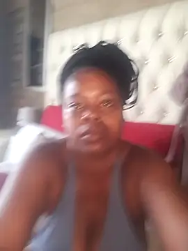 Snapshot of bigboobylicious chatting on February 3, 11:26 am bigboobylicious online show from February 3, 11:26 am