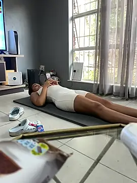 Brandy Mr-Whiskers online show from January 17, 1:49 pm