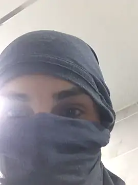 Snapshot of eyelessmage_ chatting on March 4, 6:47 pm eyelessmage online show from March 4, 6:47 pm