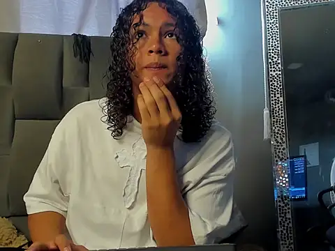 dylaans19 online show from February 25, 2:27 pm