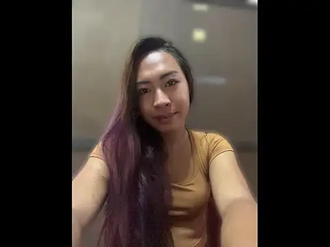 Snapshot of foxxy_bunny18 chatting on July 9, 3:32 am foxxy bunny18 online show from July 9, 3:32 am