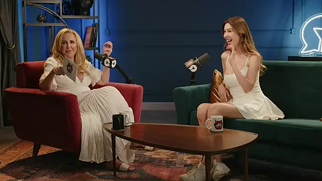 hollyrandall online show from April 16, 9:26 pm