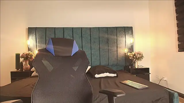 Dante Knox online show from January 17, 12:10 pm