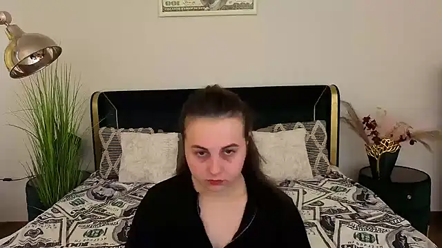 MikaFoxy online show from April 22, 5:32 am