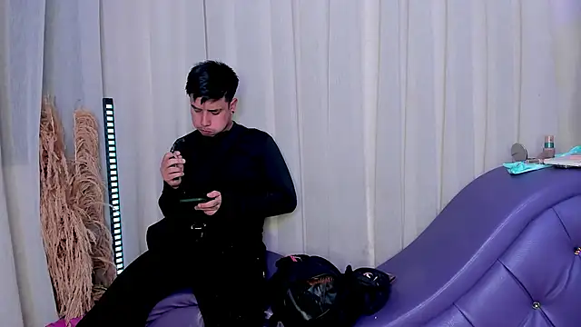 Snapshot of Yourslust_pleasure chatting on January 12, 9:09 pm Yourslust pleasure online show from January 12, 9:09 pm