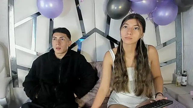 ScarlettAndLucas online show from February 2, 12:59 pm