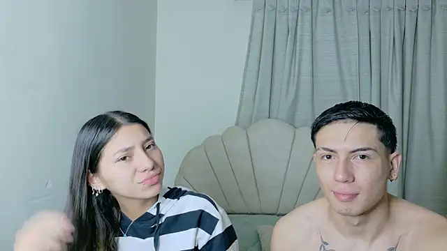 ScarlettAndLucas online show from June 18, 10:19 am