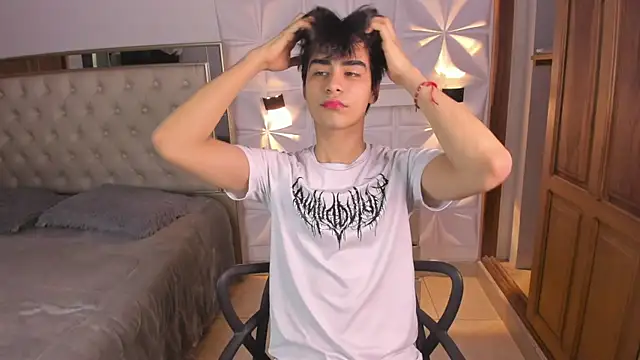 IamJuanJoc online show from April 7, 3:29 am