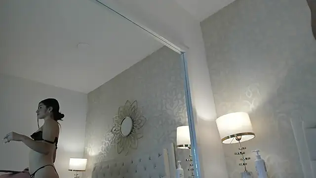 Snapshot of camile_carter chatting on February 20, 6:26 am camile carter online show from February 20, 6:26 am