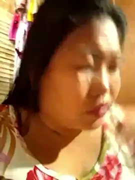 Snapshot of pinay_rose14 chatting on April 9, 8:09 am pinay rose14 online show from April 9, 8:09 am