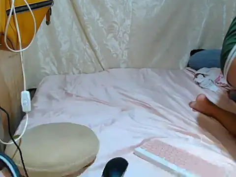 Snapshot of Hotties_Marie chatting on February 3, 11:26 am Hotties Marie online show from February 3, 11:26 am